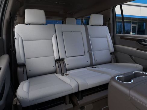 New 2026 Chevrolet Suburban LS image 17