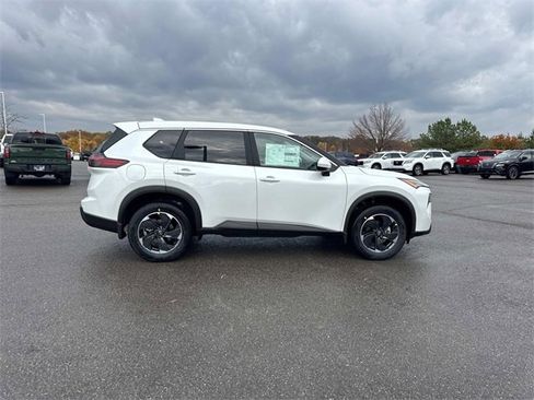 New 2026 Nissan Rogue SV image 3