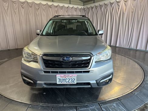 Used 2017 Subaru Forester 2.5i Premium image 2