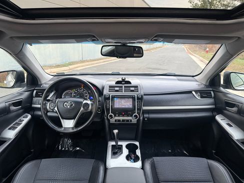 Used 2012 Toyota Camry SE image 22