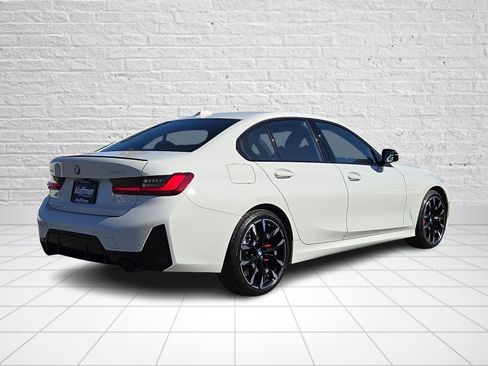New 2026 BMW 330i xDrive Sedan w/ M Sport Package AWD/4WD image 4