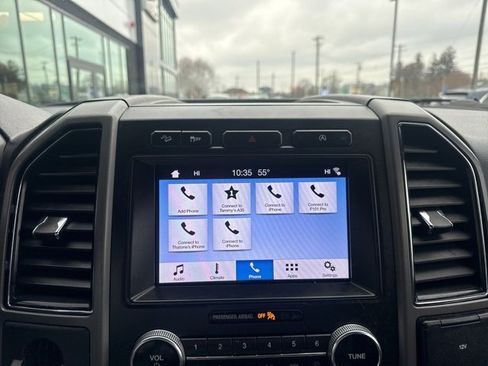 Used 2019 Ford Expedition XLT image 17