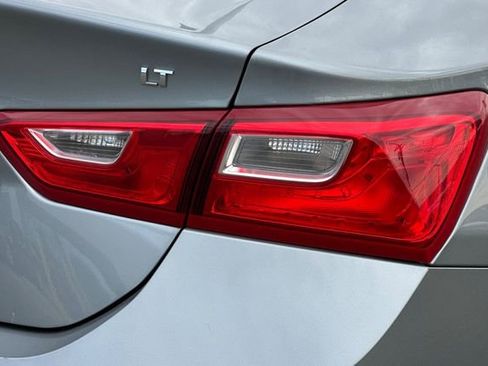 Used 2024 Chevrolet Malibu LT image 24