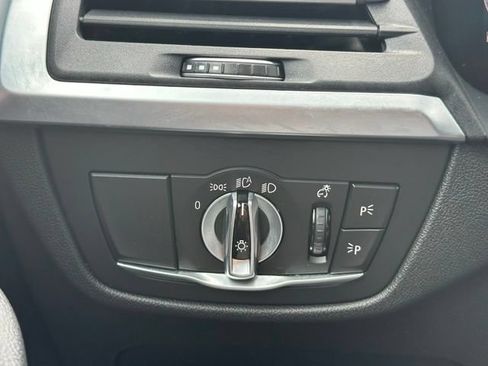 Used 2023 BMW X4 xDrive30i w/ M Sport Package AWD/4WD image 19