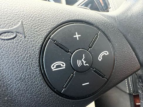 Used 2012 Mercedes-Benz GL 450 4MATIC image 75