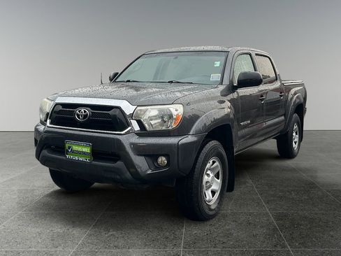 Used 2013 Toyota Tacoma PreRunner w/ SR5 Pkg image 3