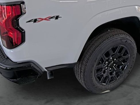 New 2026 Chevrolet Colorado W/T w/ WT Custom Package AWD/4WD image 13