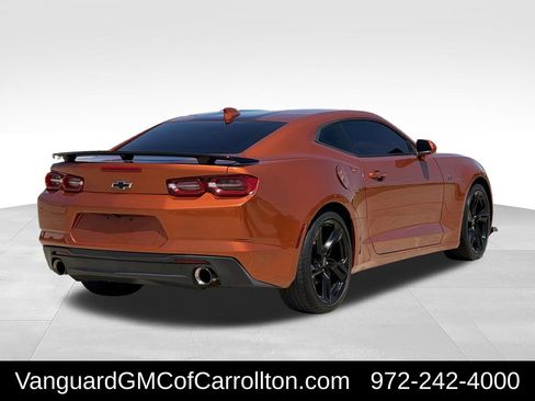 Used 2022 Chevrolet Camaro LT RWD image 10
