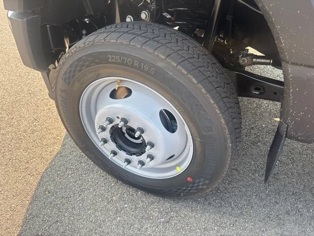 New 2026 Ford F550 4x4 Regular Cab Super Duty image 10