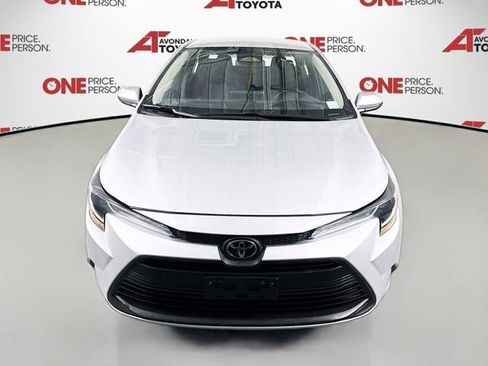 Certified 2024 Toyota Corolla LE FWD image 3