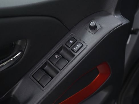 Used 2025 Nissan Frontier PRO-4X w/ Pro Premium Package image 18