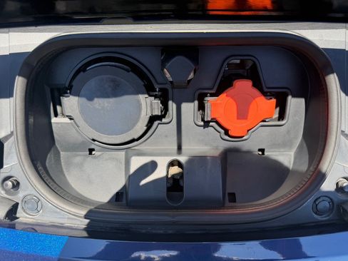 Used 2021 Nissan Leaf SL Plus FWD image 46