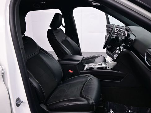 Used 2022 Ford Explorer ST w/ ST Street Pack image 20