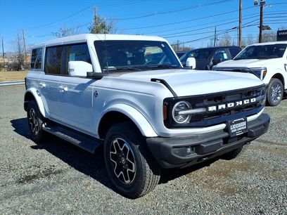 New 2025 Ford Bronco Outer Banks