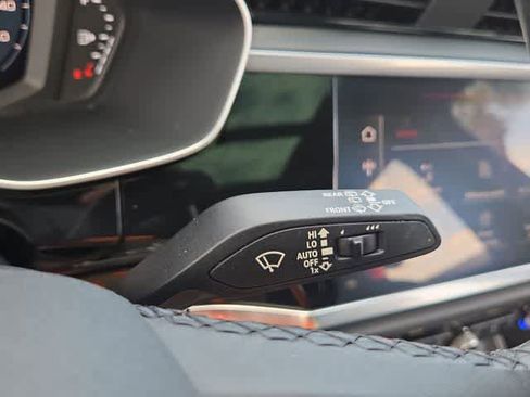 Used 2023 Audi Q3 2.0T Premium AWD/4WD image 27