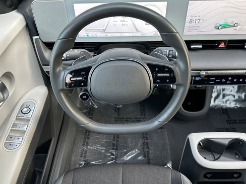 Used 2024 Hyundai Ioniq 5 SE image 14