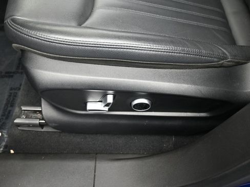 Used 2024 Maserati Grecale GT image 16