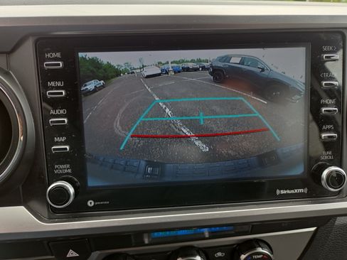 Certified 2023 Toyota Tacoma SR5 AWD/4WD image 24