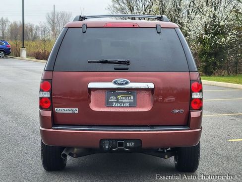 Used 2010 Ford Explorer XLT image 5