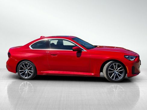 Used 2022 BMW 230i Coupe w/ Convenience Package RWD image 3