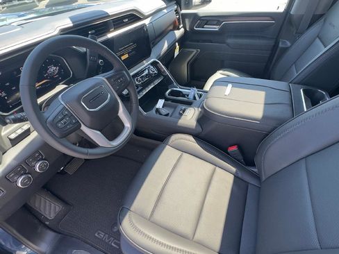 New 2026 GMC Sierra 3500 Denali w/ Denali Reserve Package AWD/4WD image 18