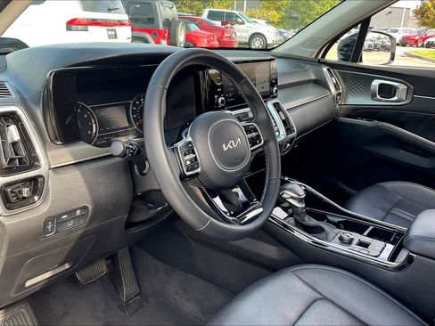 Used 2022 Kia Sorento SX image 14