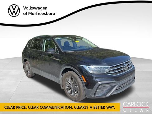 Certified 2024 Volkswagen Tiguan SE w/ Panoramic Sunroof Package FWD image 4