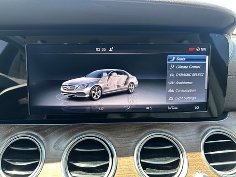 Used 2017 Mercedes-Benz E 300 image 15