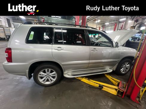 Used 2006 Toyota Highlander Limited FWD image 1
