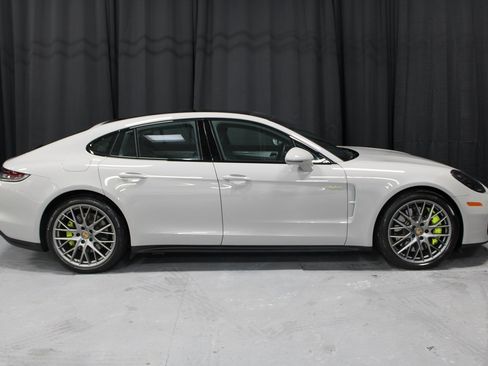 Used 2023 Porsche Panamera 4S image 10