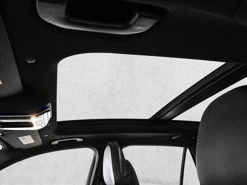 New 2026 Mercedes-Benz GLC 350e 4MATIC image 17