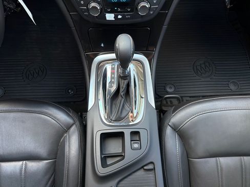 Used 2012 Buick Regal Leather FWD image 21