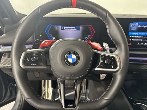 Used 2026 BMW M5 w/ Executive Package image 11