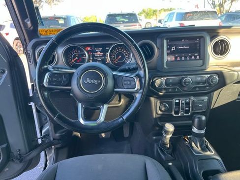 Used 2020 Jeep Gladiator Sport w/ Quick Order Package 24S AWD/4WD image 17