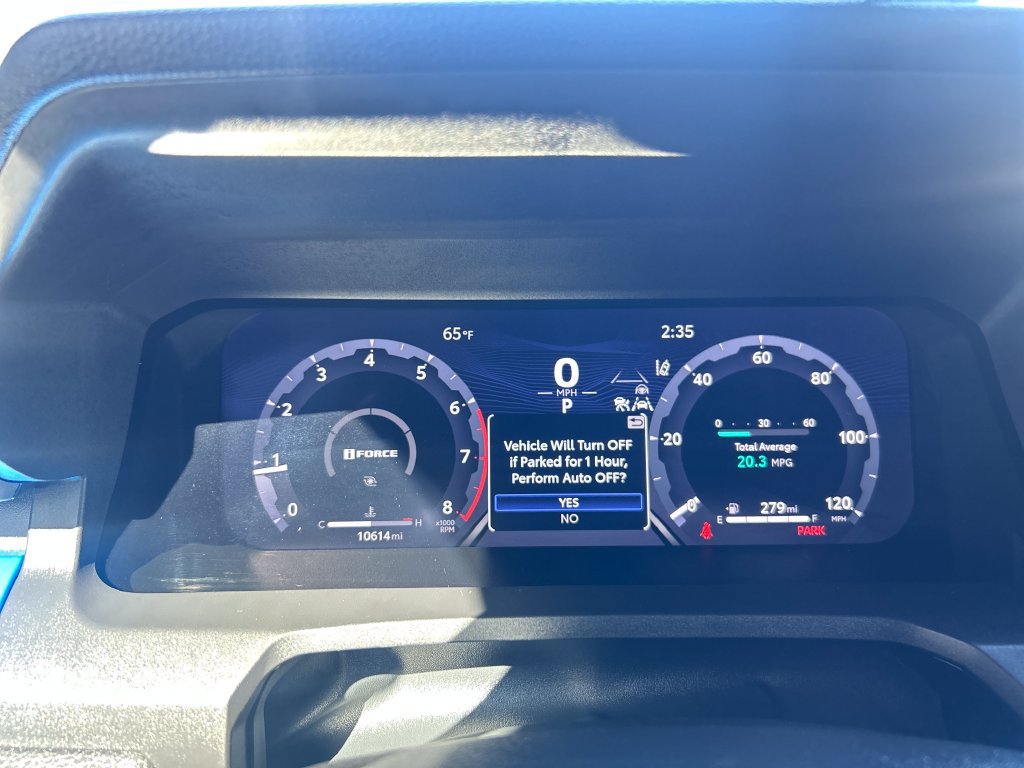 Certified 2025 Toyota Tacoma TRD Off-Road AWD/4WD image 18