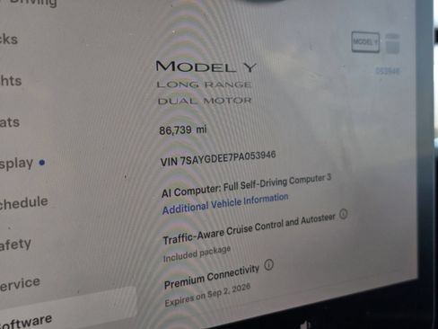 Used 2023 Tesla Model Y Long Range AWD/4WD image 25