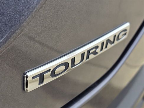 Used 2025 Honda Pilot Touring image 8