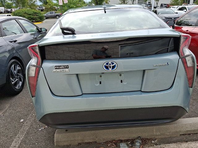 Used 2016 Toyota Prius Two FWD image 5
