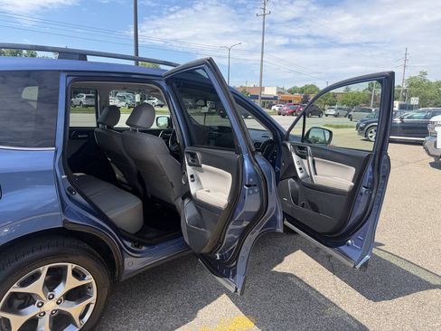 Used 2016 Subaru Forester 2.5i Touring w/ Eyesight & Navigation System AWD/4WD image 5