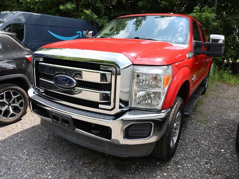 Used 2015 Ford F250 XLT w/ Snow Plow Prep Package AWD/4WD image 3