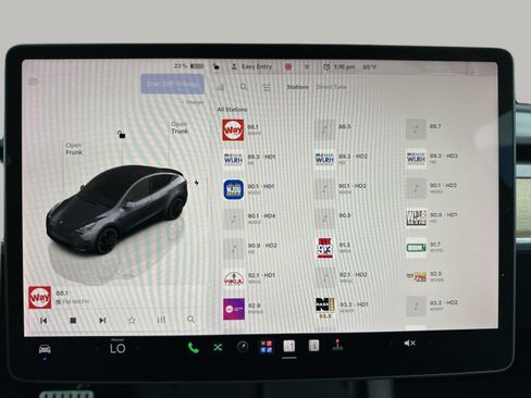 Used 2022 Tesla Model Y Performance AWD/4WD image 12