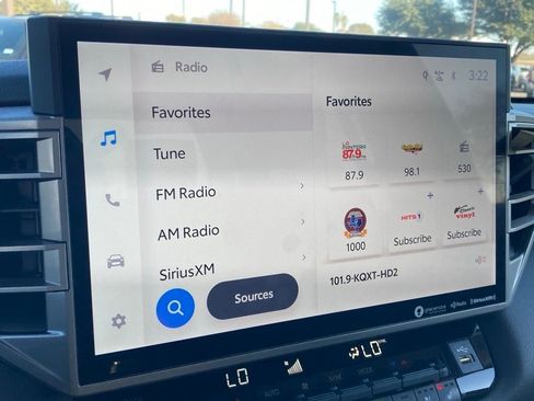 Used 2023 Toyota Tundra Limited image 22