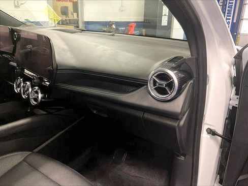 Used 2024 Chevrolet Blazer EV LT AWD/4WD image 13