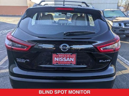 Certified 2021 Nissan Rogue Sport SL image 5