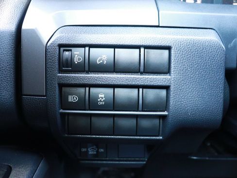 Used 2024 Toyota Tacoma SR5 AWD/4WD image 24