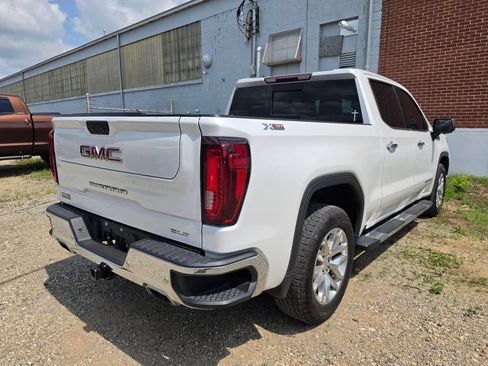 Used 2021 GMC Sierra 1500 SLT w/ SLT Convenience Package AWD/4WD image 2