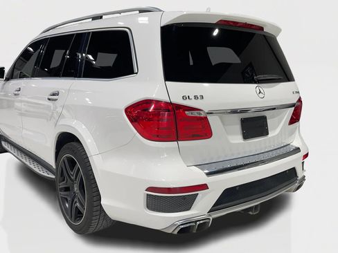 Used 2016 Mercedes-Benz GL 63 AMG 4MATIC w/ Accessory Chrome Package image 12