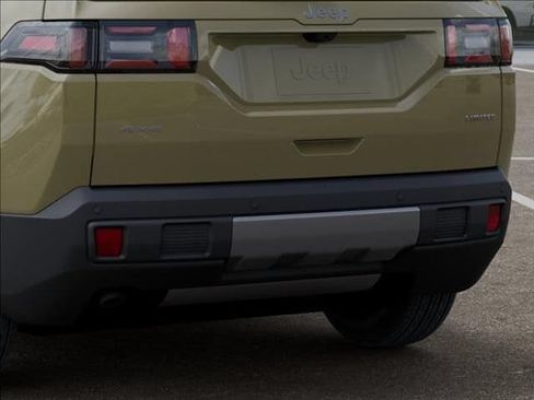 Used 2026 Jeep Cherokee Limited AWD/4WD image 13