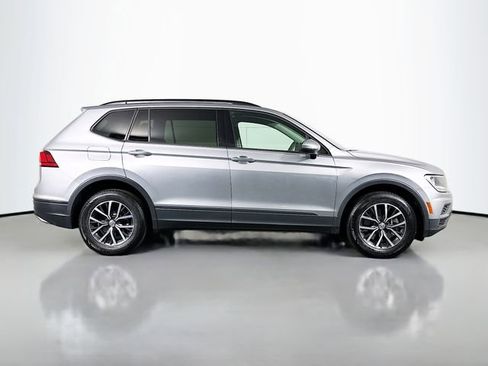 Used 2021 Volkswagen Tiguan S image 9