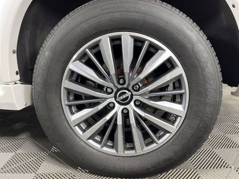 Used 2023 Nissan Armada SL image 13